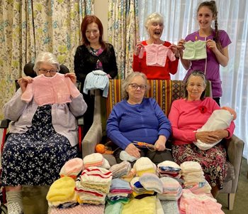Banbury care home residents knit for a good cause