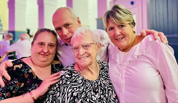 93-year-old Stroud care home resident returns to the dancefloor 