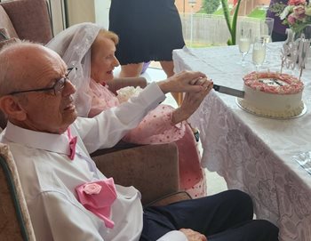 Slough care home residents renew their vows