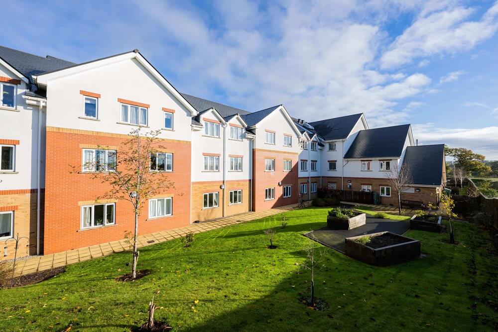 Perry Manor Care Home Worcester Worcestershire Care Uk