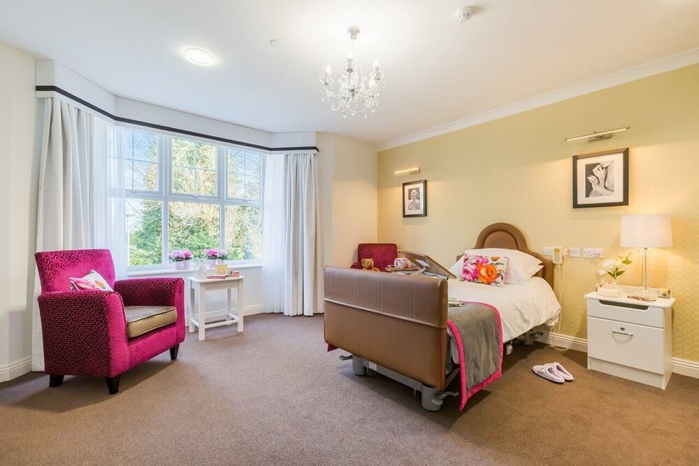 Seccombe Court - Adderbury- bedroom 