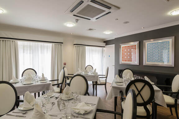 Sous Chef - Church Crookham- dining room