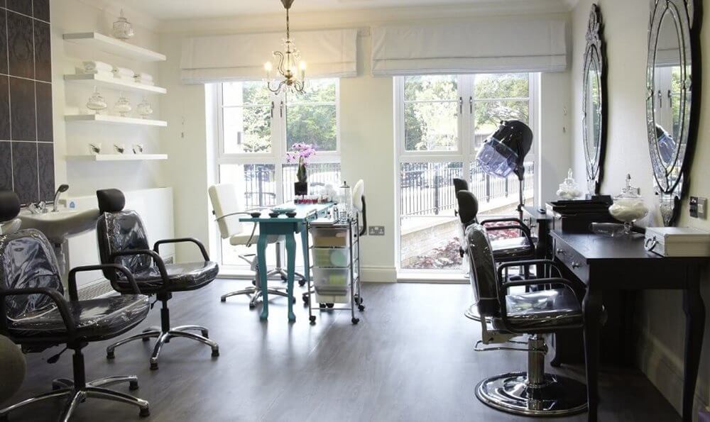 Salisbury Manor  - Salisbury- salon