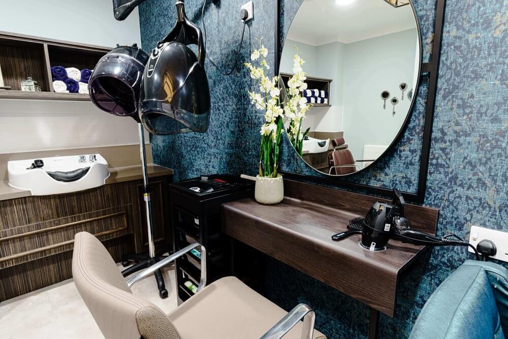 Domestic - Martlet- salon