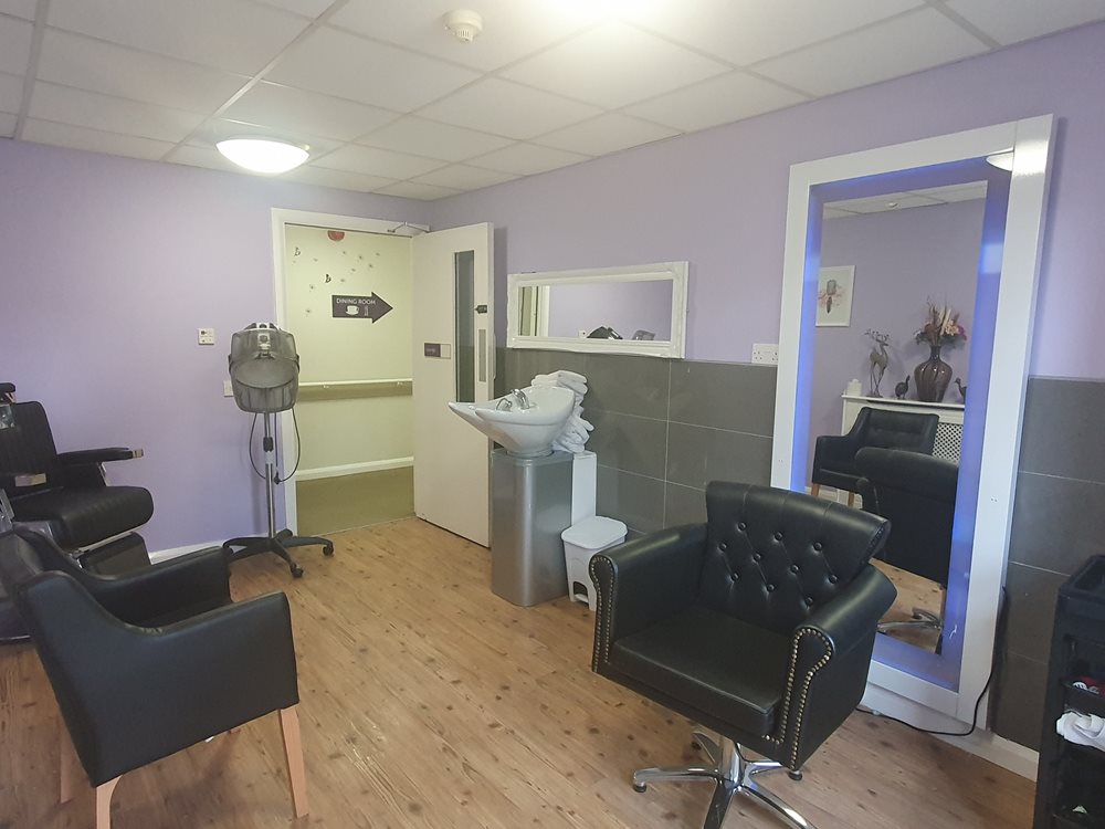 Domestic Bank - Whitebourne- salon