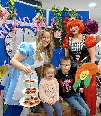 Quorn care home residents take local children through the looking glass 