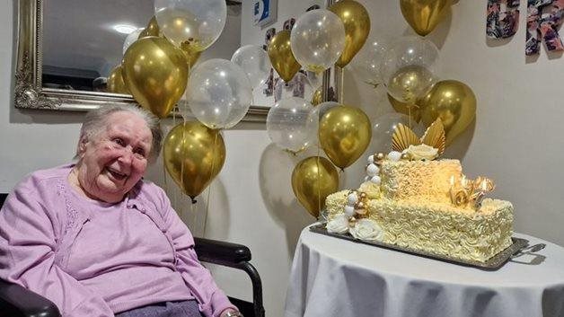 Special guest helps Newbury resident celebrate 104th birthday