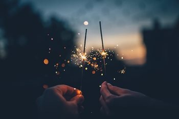 Bonfire Night 2021: Banbury care home shares top tips for supporting those living with dementia 