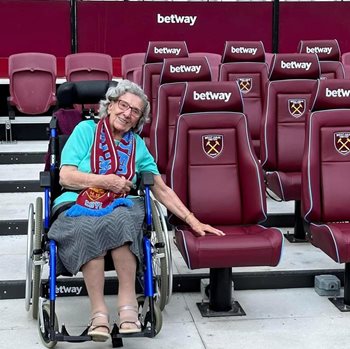 Whitstable care home resident fulfills wish to return to the West Ham Stands