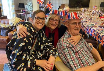 A burger fit for a King! Witney care home residents celebrate the Coronation 