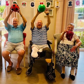 Southampton care home residents team up with local group for matchday magic