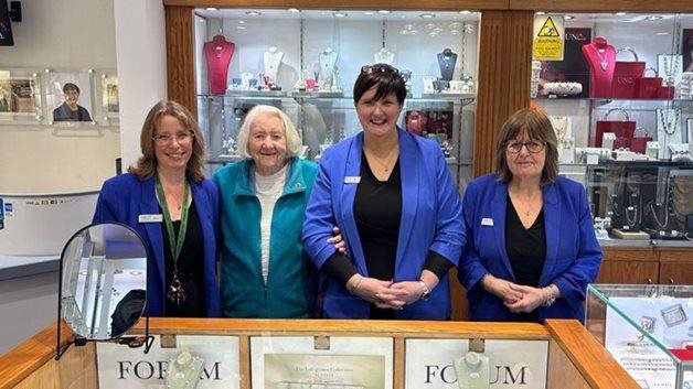 Poole care home ‘rock star’ makes diamond comeback