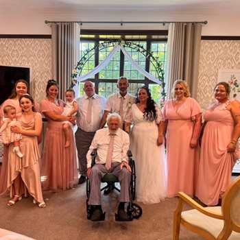 Uxbridge care home hosts touching wedding celebration 