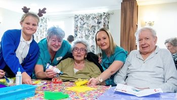 School joins Kidderminster care home for a journey into Christmas past