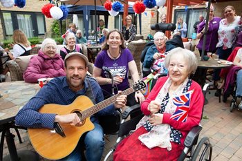 The royal treatment – Witney care home residents celebrate the Platinum Jubilee in style