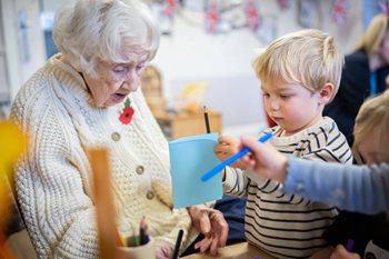 Altrincham care home teams up with nursery for Remembrance Day
