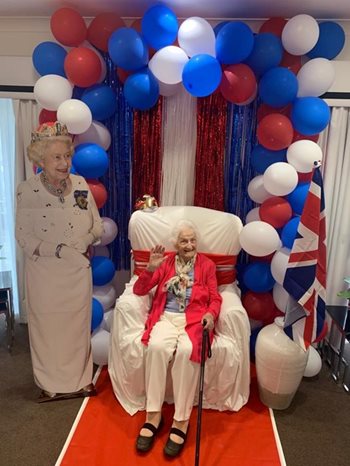 The royal treatment – Bath care home residents celebrate the Platinum Jubilee in style