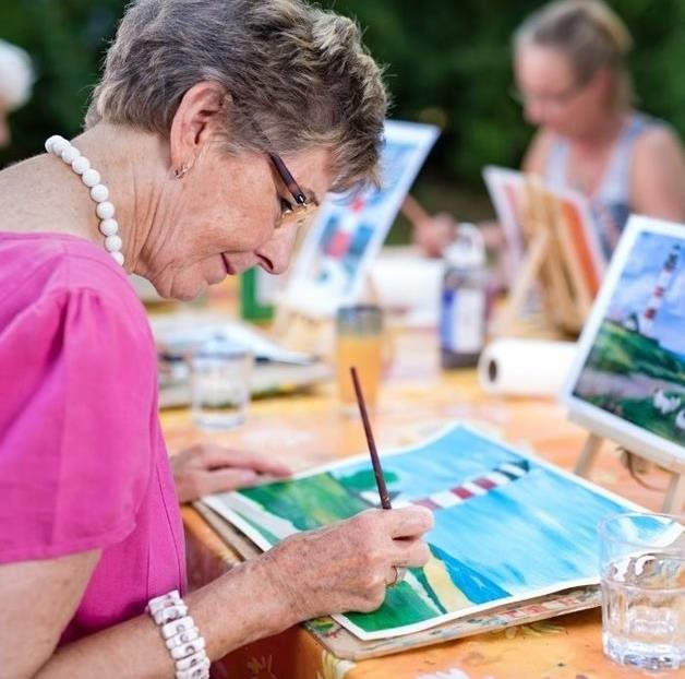 Paint and Sip - free event at Chichester Grange