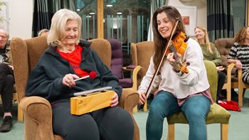 Chelsea care home hits the right note with music therapy
