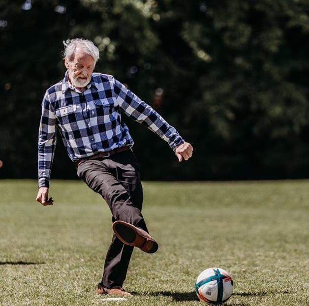 Waterlooville care home residents team up with community for matchday magic