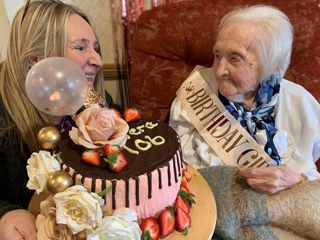 WW2 radio operator celebrates her 106th birthday in Knutsford
