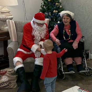 Local toddler group joins Shinfield care home for a journey into Christmas past