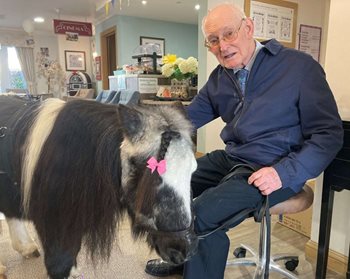 Witney care home resident receives an a-neigh-zing visitor
