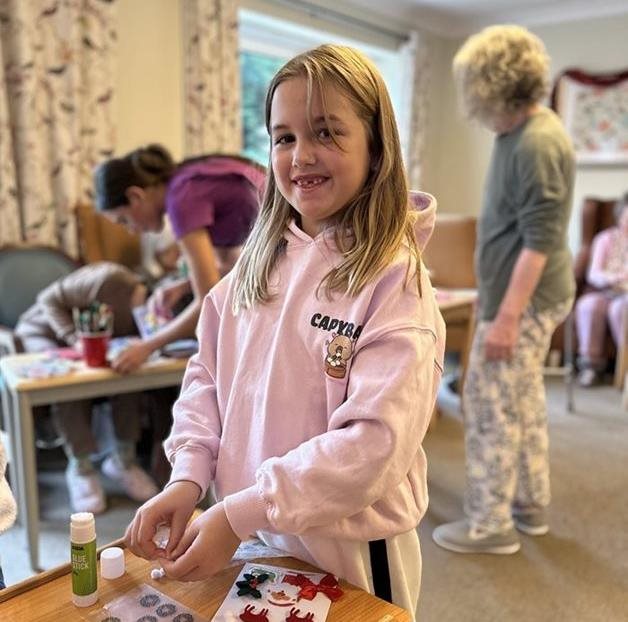 Schoolchildren join Whitstable care home for journey into Christmas past