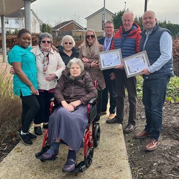 Chester care home rewards local heroes