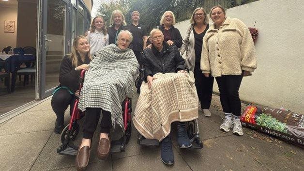 Hailsham care home residents’ team up with local school for a DIY project