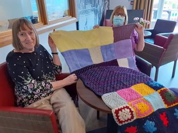A tight-knit approach – Kidderminster care home residents revisit favourite hobbies