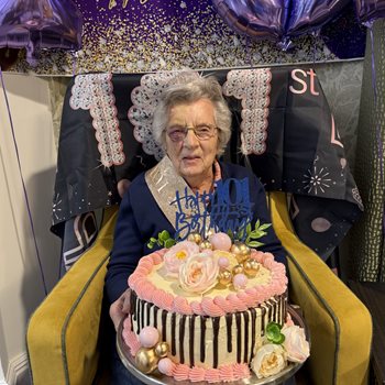 Knutsford centenarian resident shares secret to longevity 