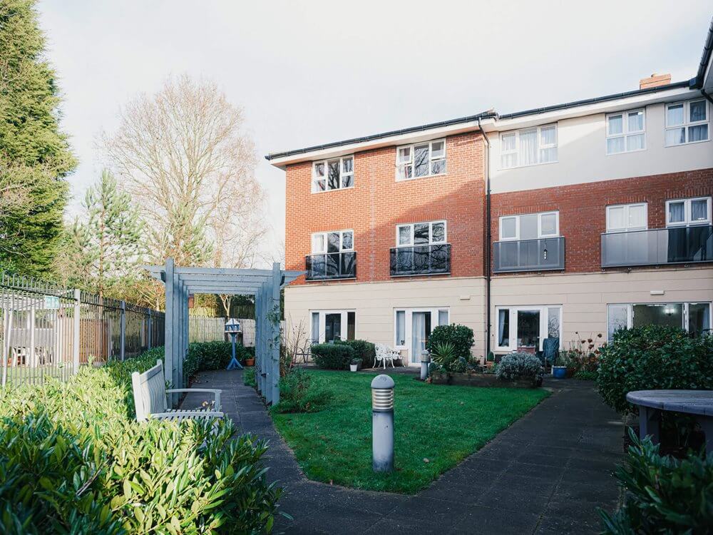 Brook Court - Brook Court garden 5