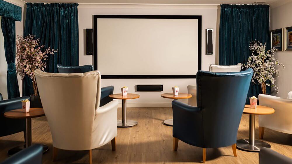Ivy Court - Ivy Court cinema room 2