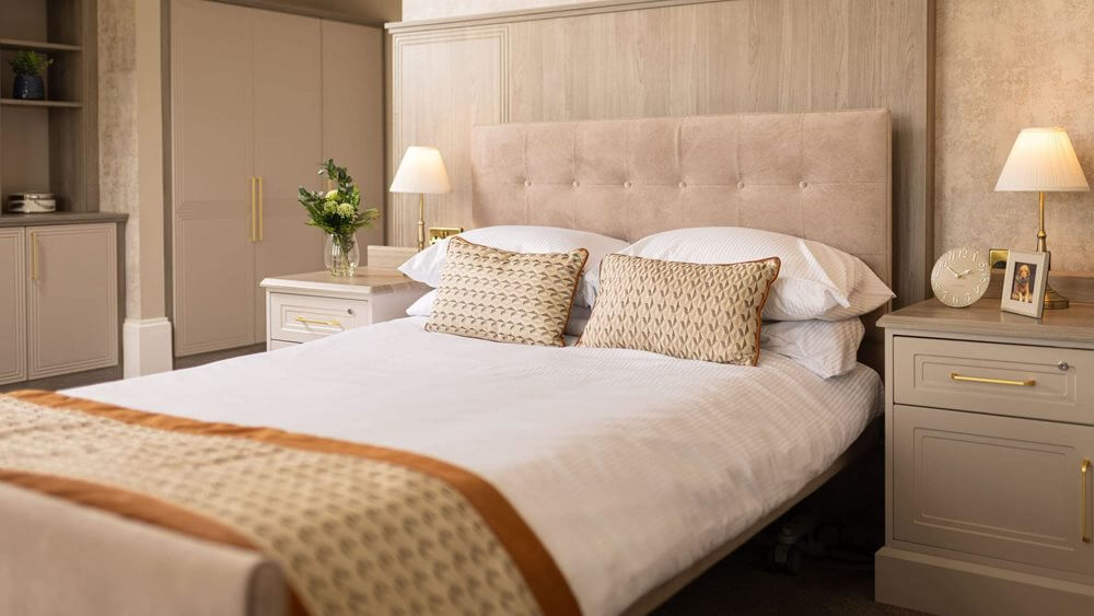 Knowle Park - Knowle Park bedroom