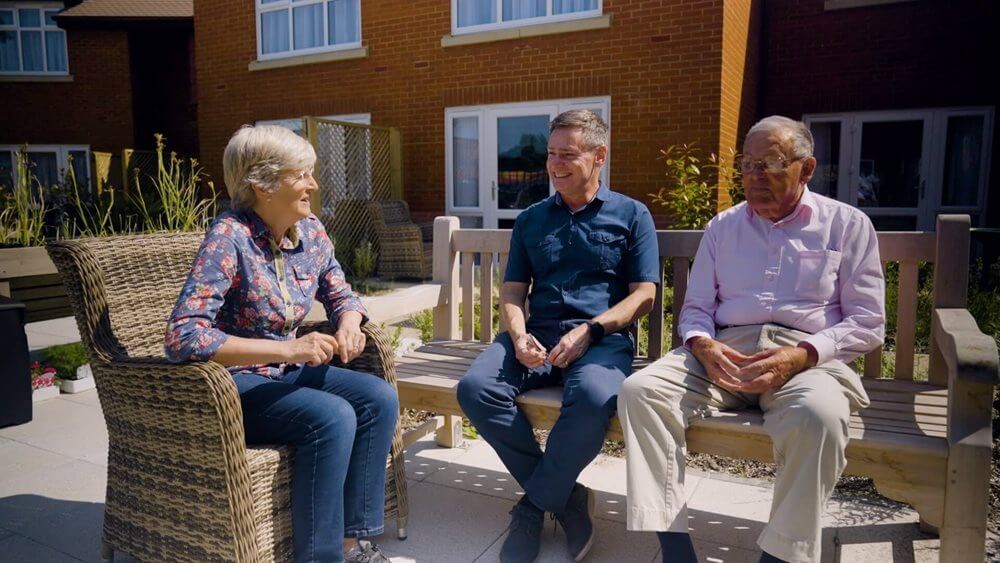 Relative's voices - In partnership