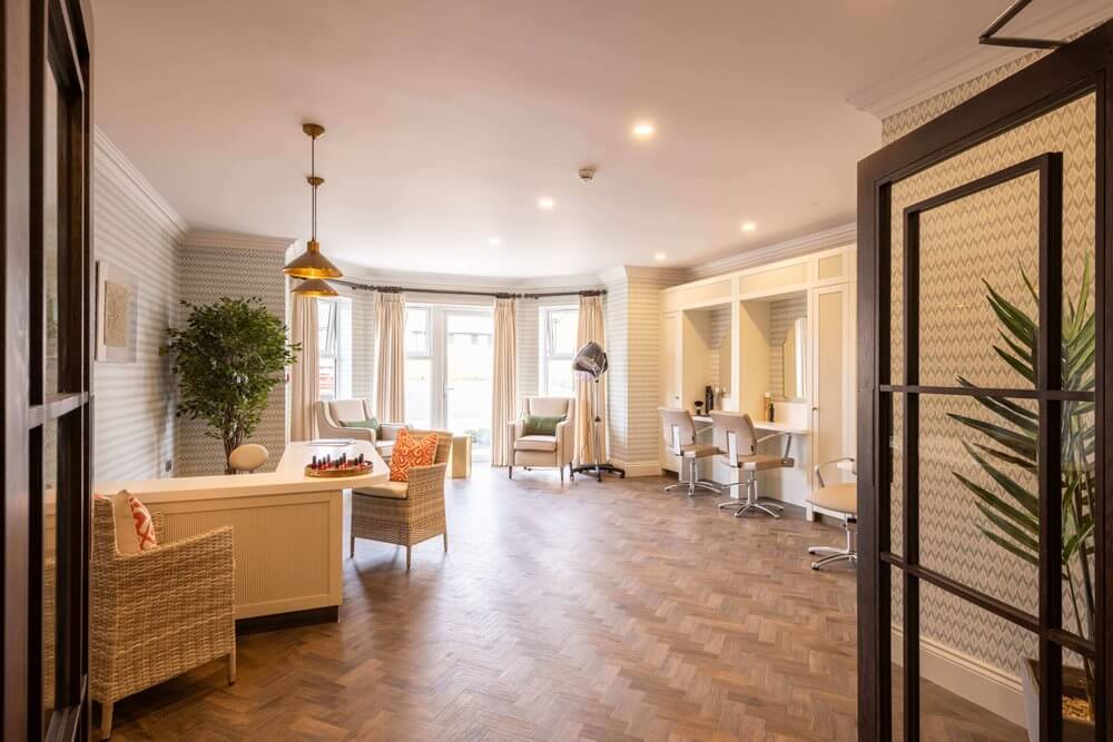 Bank Care Assistant - Sleaford Manor salon