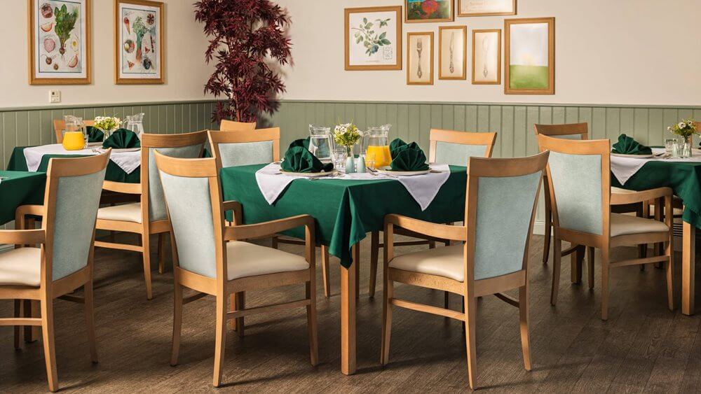 Deer Park View - Deer Park View dining room 2