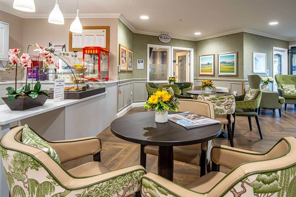 Buchanan Court - Buchanan Court cafe 2