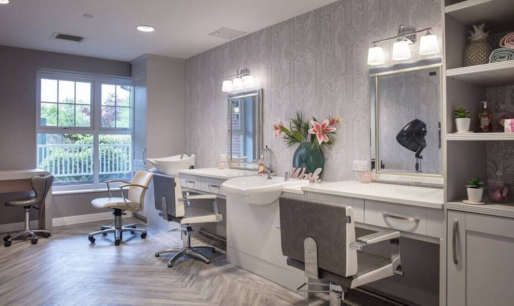 Llys Cyncoed - Llys Cyncoed salon