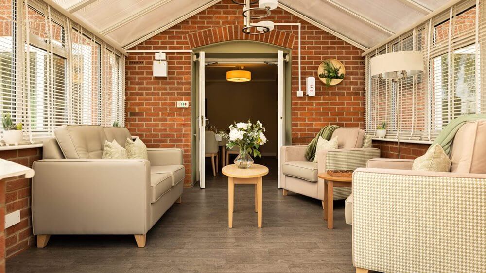 Oak Manor - Oak Manor lounge