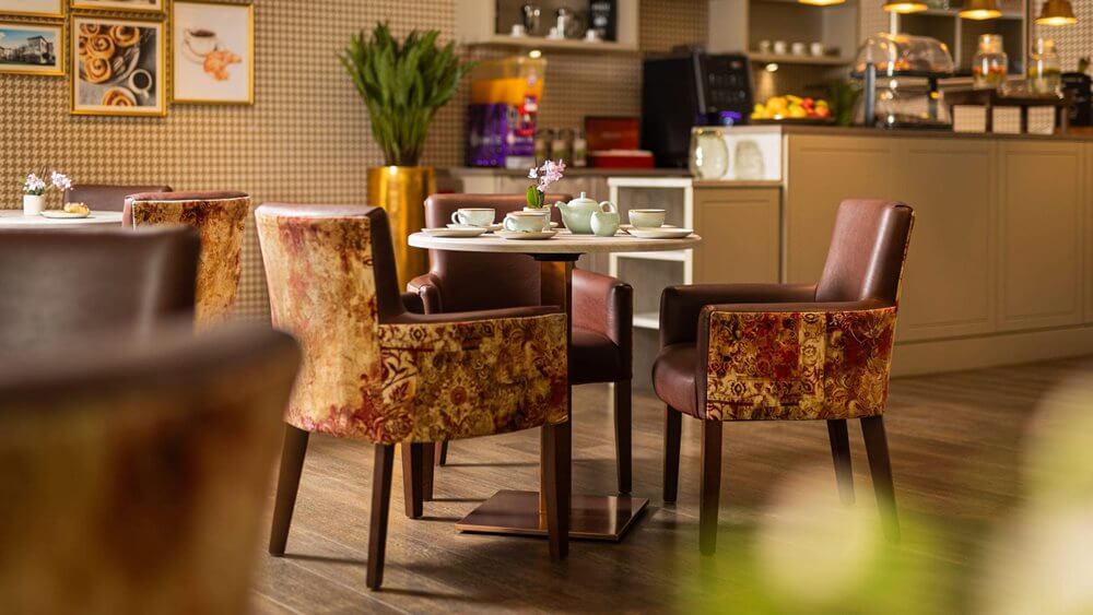 Riverside Place - Riverside Place cafe 2