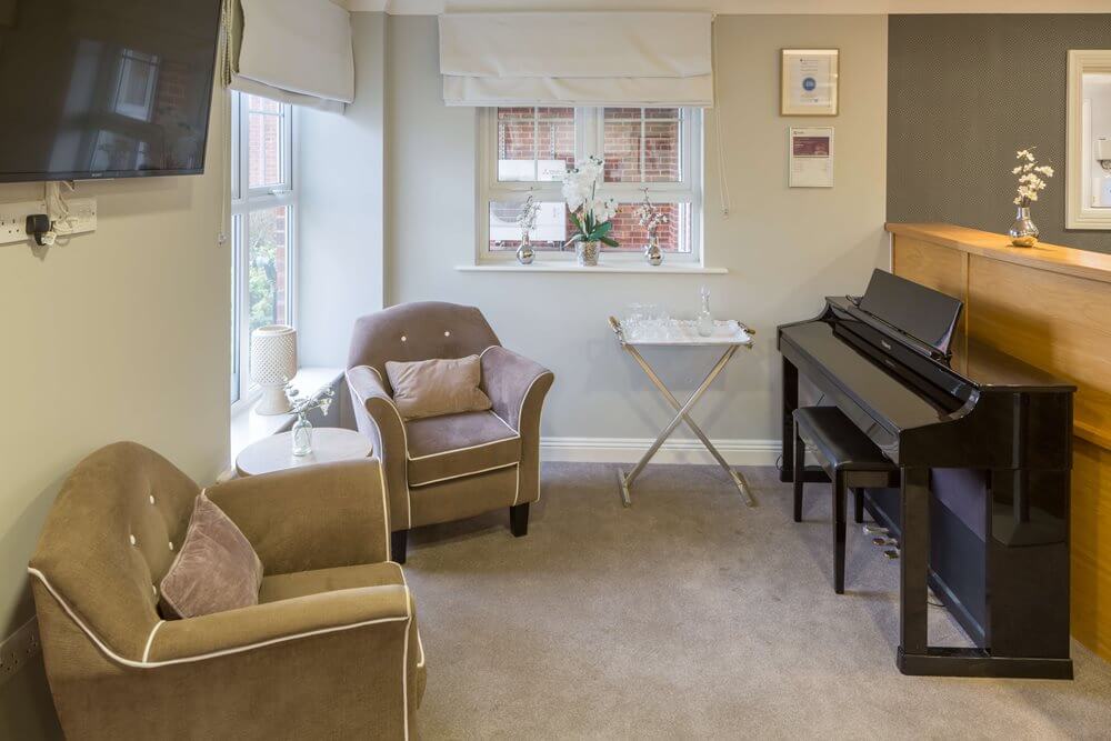 Seccombe Court - Seccombe Court music room