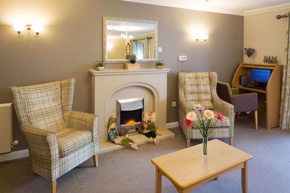 Team Leader Care Nights - Hartismere Place lounge 1