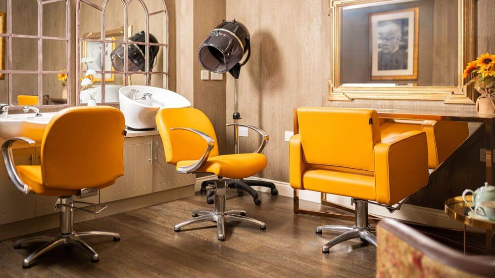 Riverside Place - Riverside Place salon