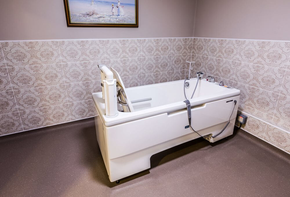 Armstrong House - Armstrong House bathroom 2