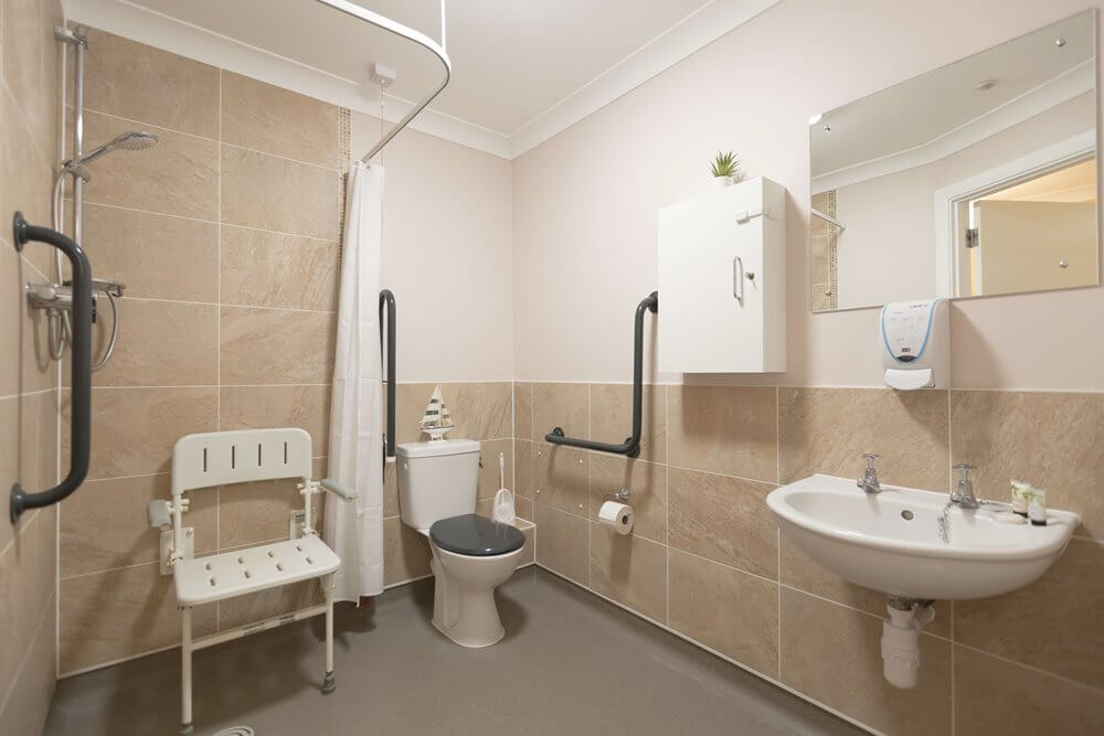 Team Leader Care Nights - Hartismere Place bathroom