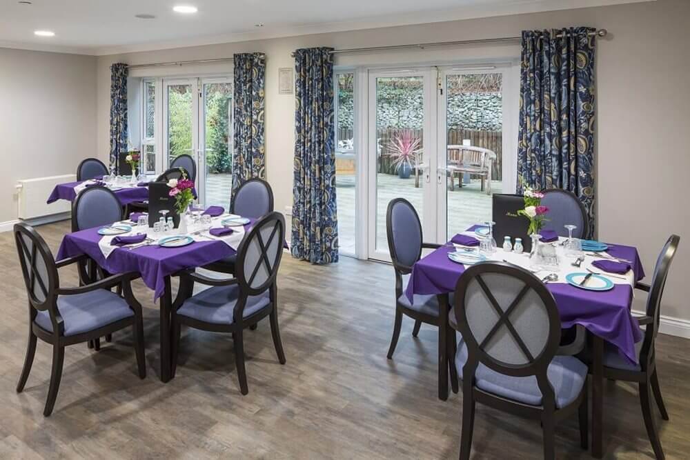 Newbury Grove - Newbury Grove dining 2