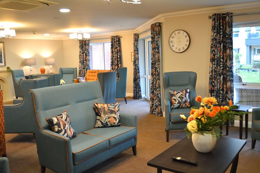 Glastonbury Court - Glastonbury Court lounge 1