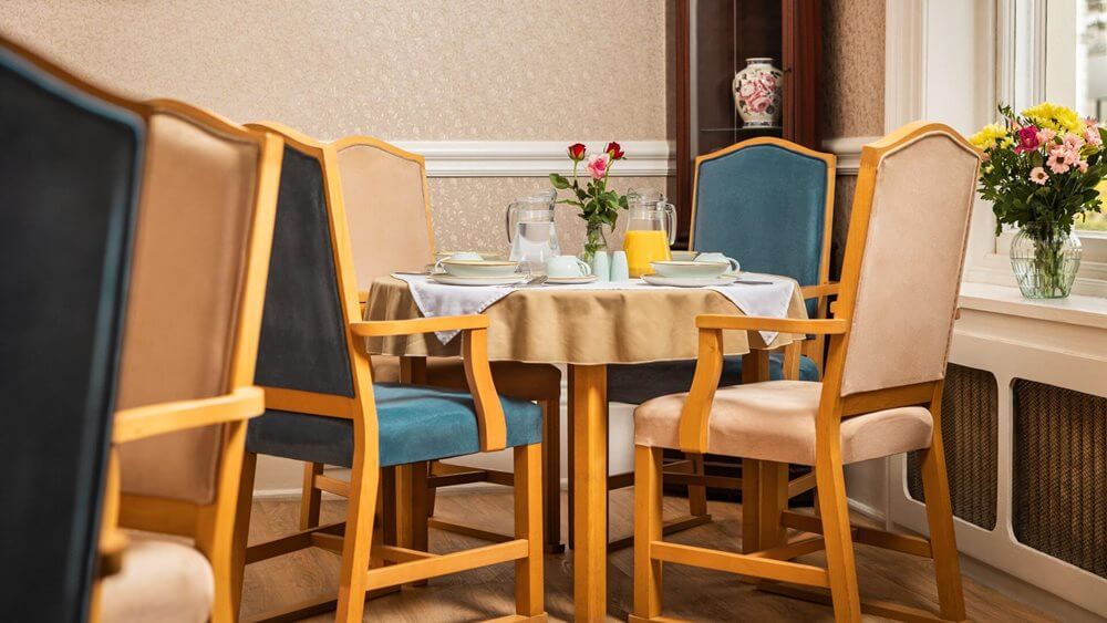 Firtree House - Firtree House dining room